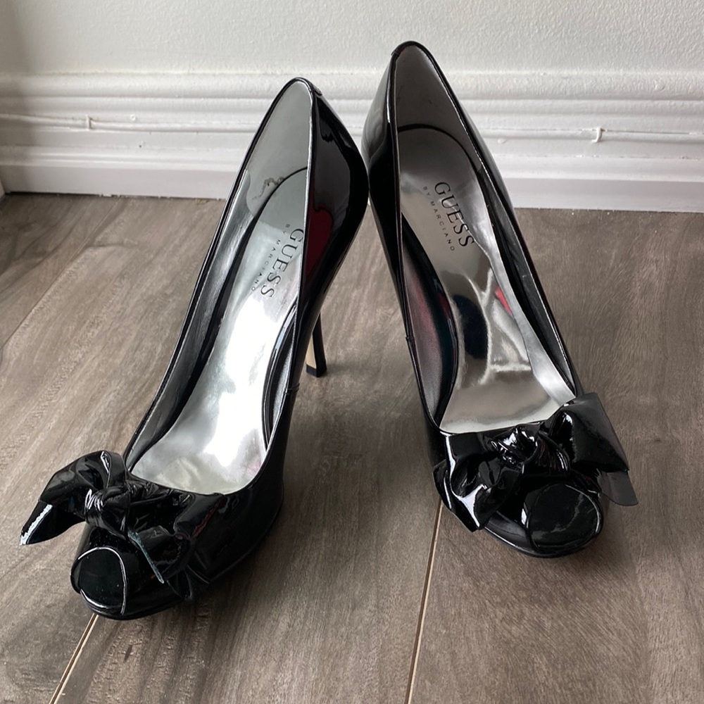 Women’s Guess by Marciano Kierna peep toe heels